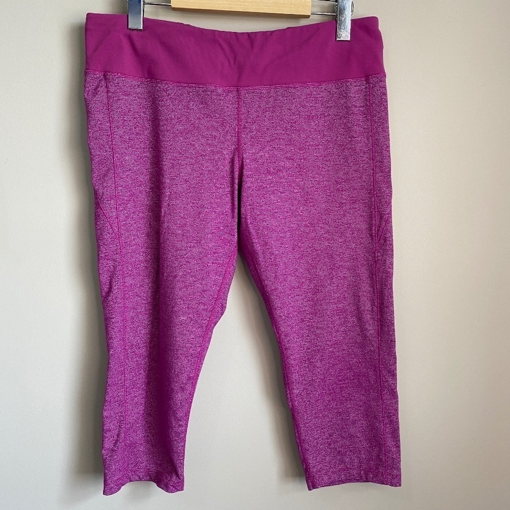 Tuff Athletics‎ Women's Yoga Capri Pants Fuchsia Leggings Size X-Large